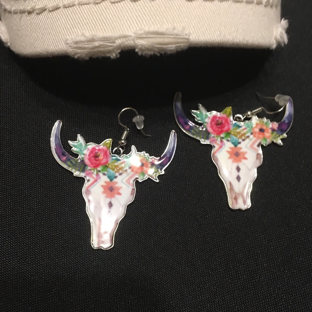 Visor Earring Set - Picture 3 of 4